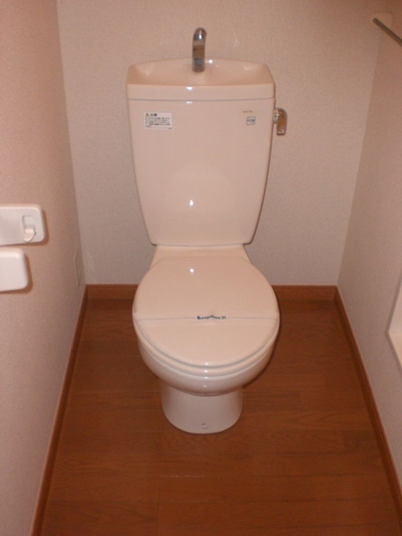 レオパレススリザリン トイレ