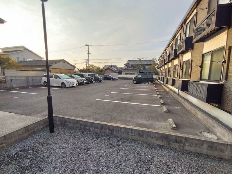 leopalace Navel I 停车场