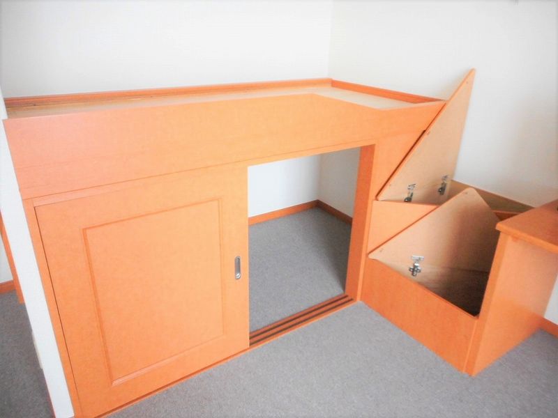 レオパレストゥインクル 収納