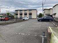 レオパレスメルベーユ 駐車場