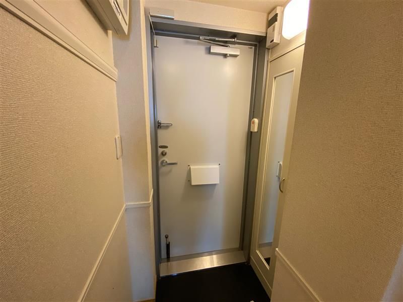 leopalace Lumiere Nishidai Entrance