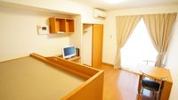 レオパレス向日葵 居間