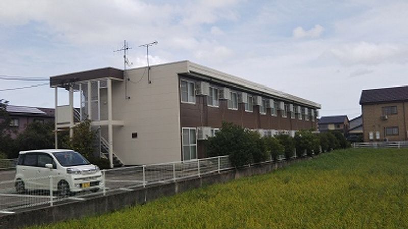 レオパレスグレイスコート 外観