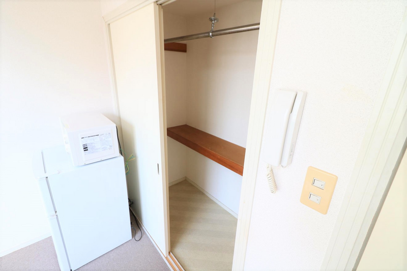 レオパレスナカイ　 収納