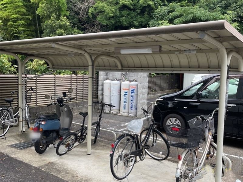 レオパレス白山 共用部分