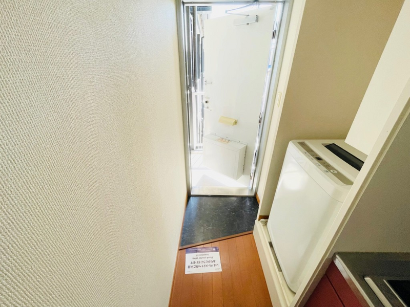 レオパレス文京 玄関