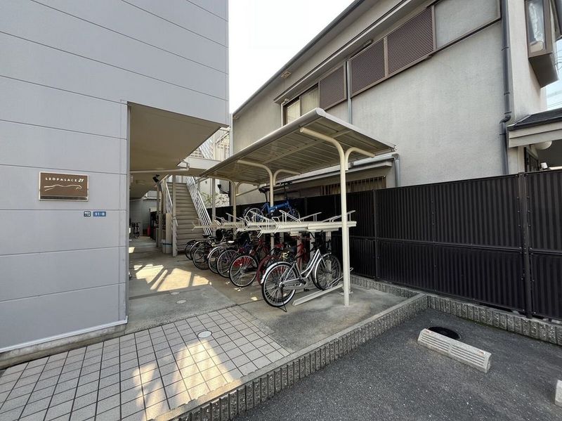 レオパレスルシェルブルー東大阪 共用部分