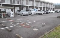 レオパレス千福 駐車場