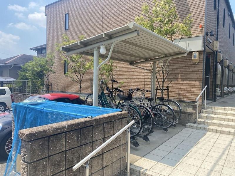 レオネクストクレセント梅里 共用部分