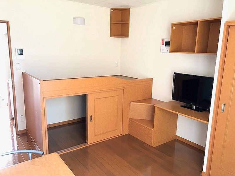 レオパレスすばる 居間