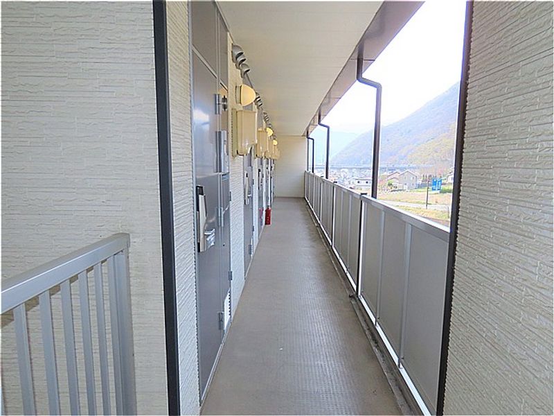レオパレス宮原 共用部分