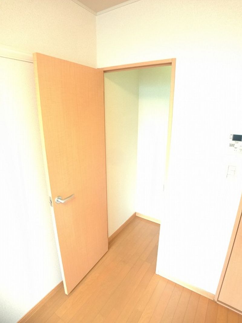 レオパレスフィオーレ船橋 収納