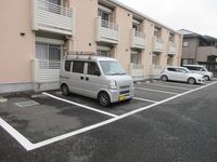レオネクスト野鳥の森 駐車場