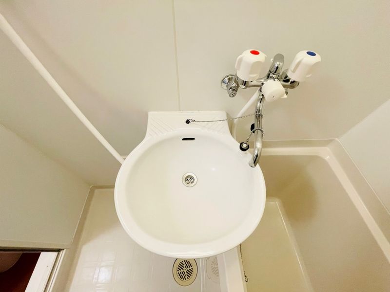 レオパレステルミック 洗面台