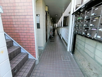 レオパレス甲子園口 エントランス