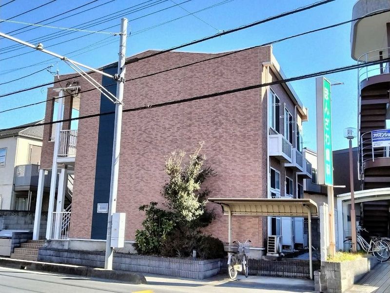 レオパレスアズール東大宮 外観