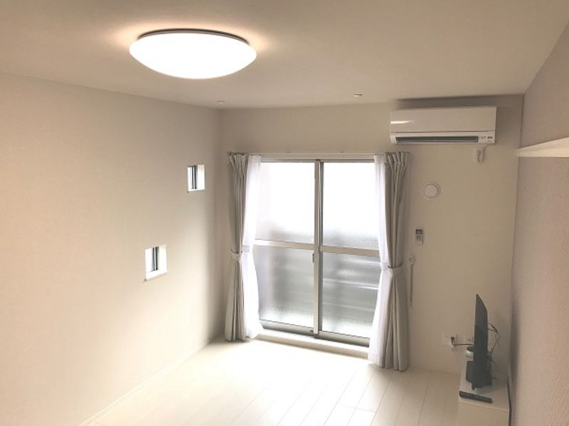 クレイノ寅新田 居間