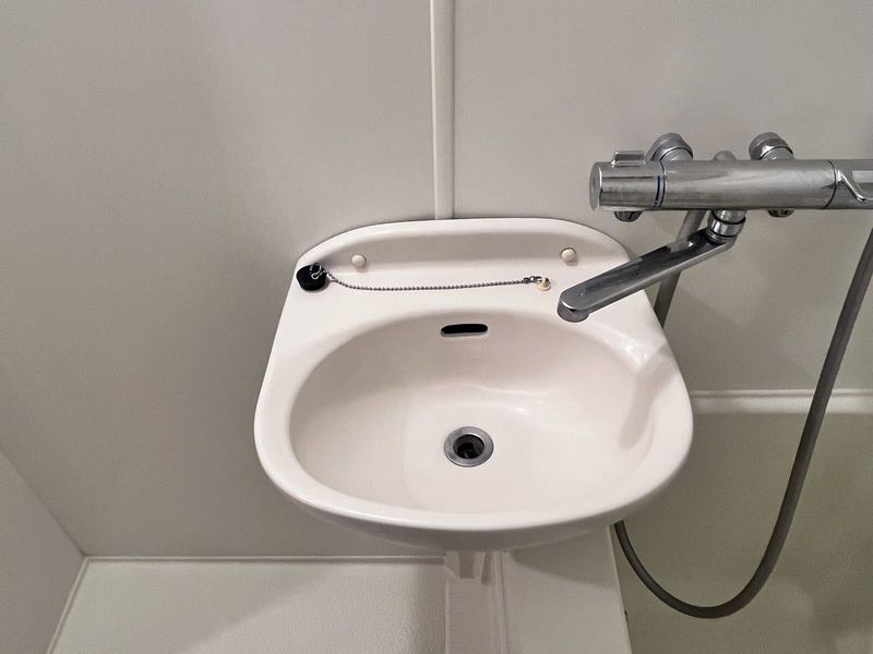 レオパレス長根 洗面台