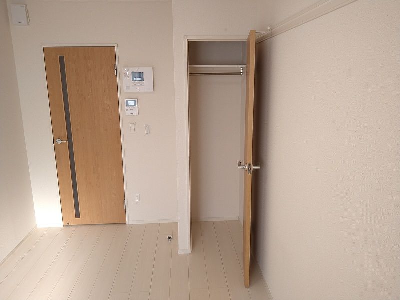クレイノルーチェ　ガジン 収納