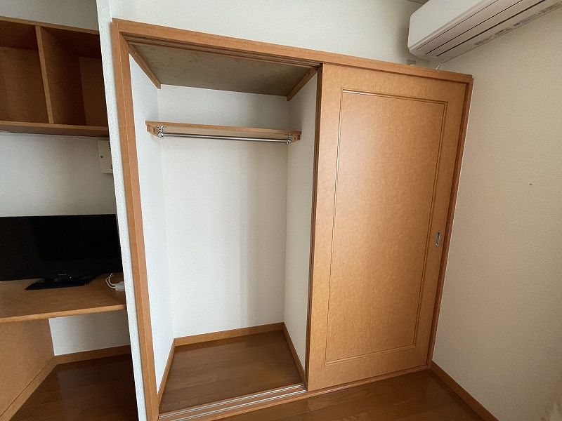 レオパレス住吉 収納
