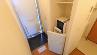 レオパレスエトワール 玄関