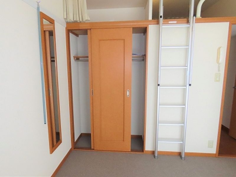レオパレスカサブランカ 収納