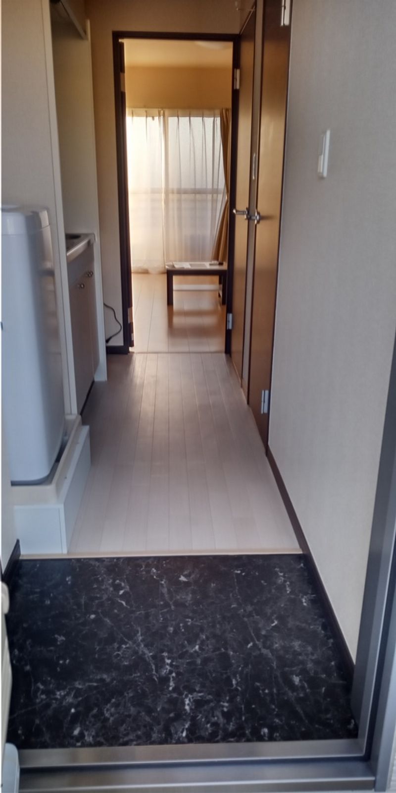 レオネクストグローベン 玄関