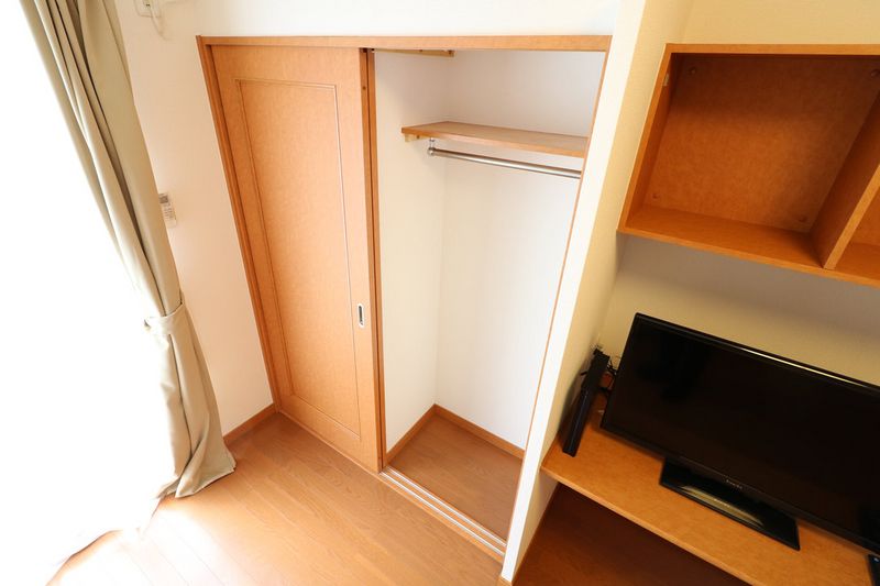 レオパレスエフ 収納