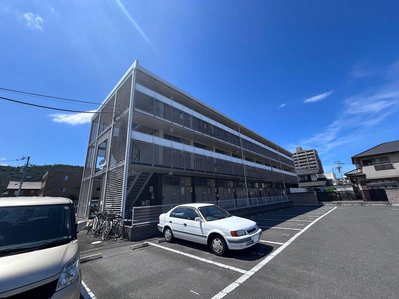 レオパレス栗林 外観