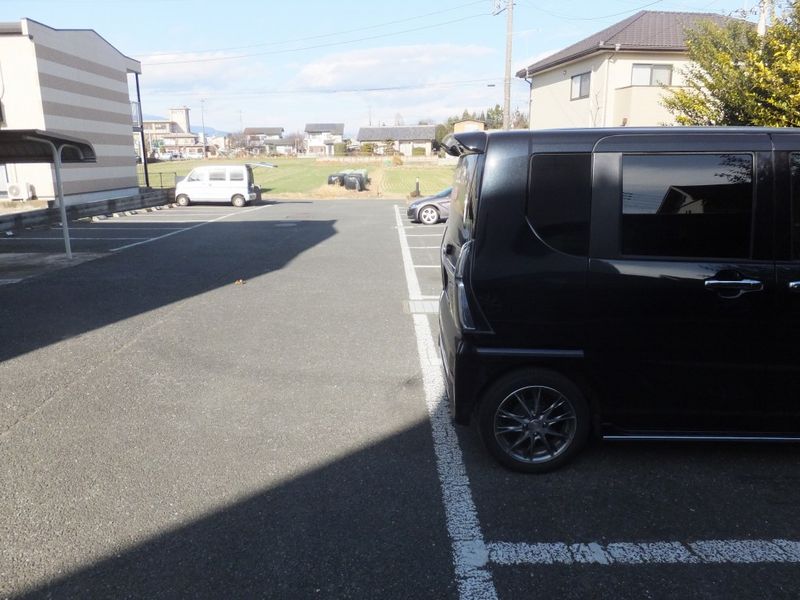 レオパレス壽Ａ 駐車場