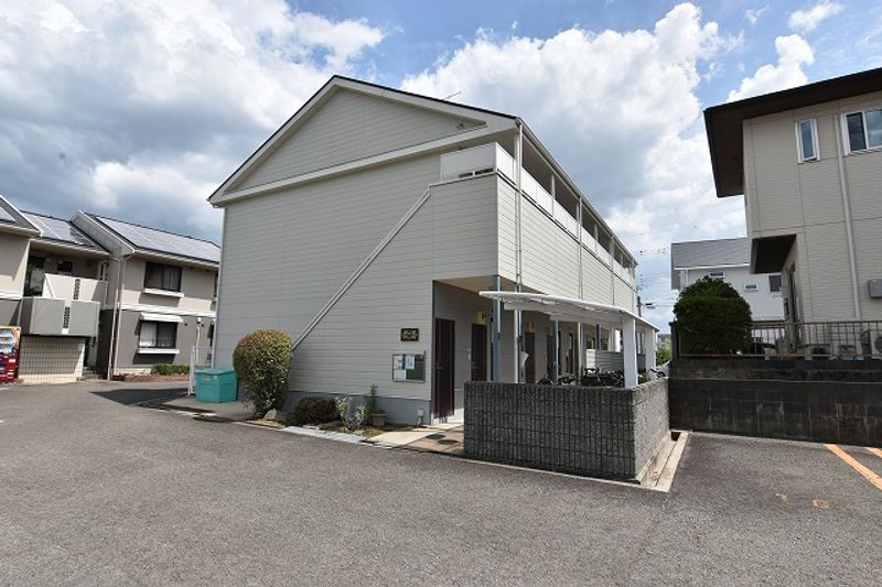 レオパレスナップアネックス エントランス