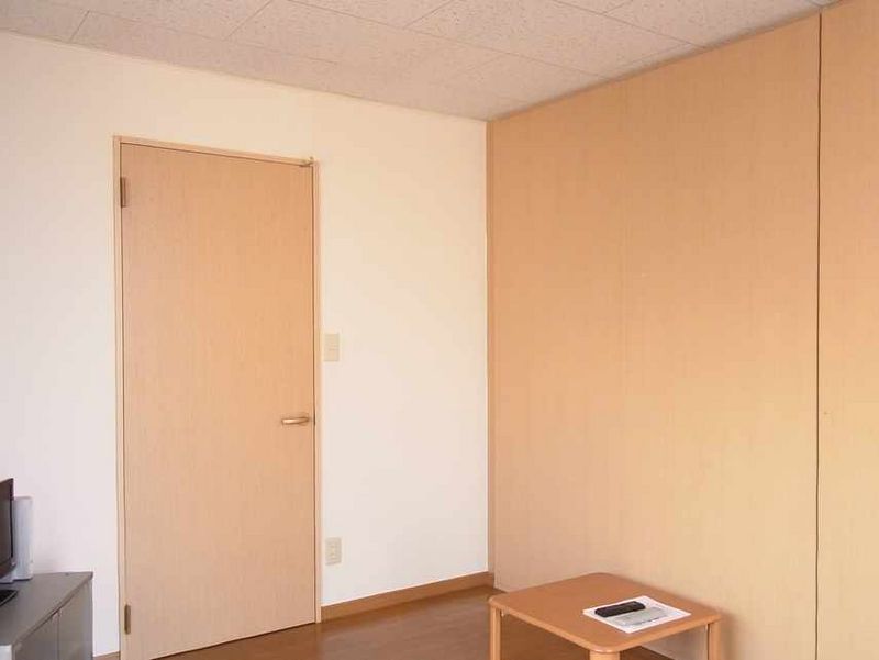 レオパレスソレイユ 居間