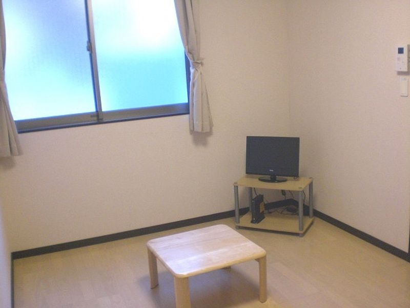 レオネクストスーリヤ 居間