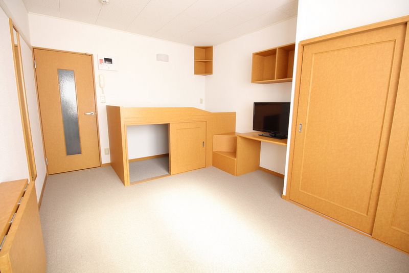 レオパレスオアシス 居間