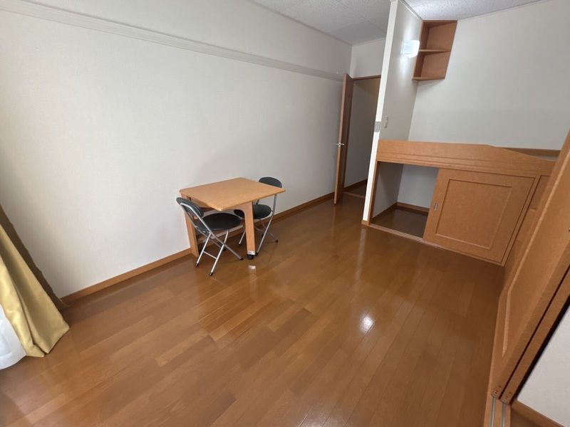 レオパレスＭ＆Ｋ 居間