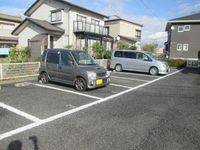 レオパレス阿賀 駐車場
