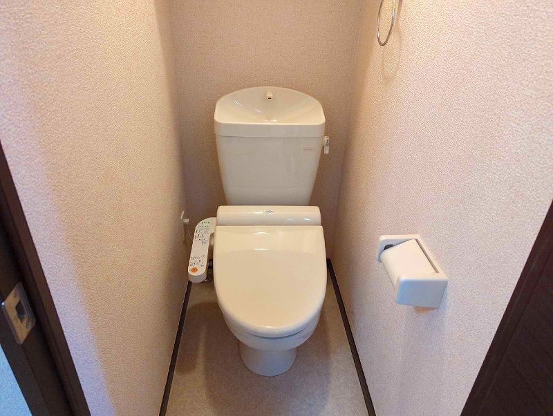 LEONEXT Ariaale Toilet