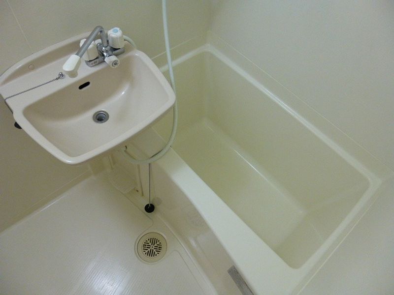 leopalace TH Maebashi Bathroom