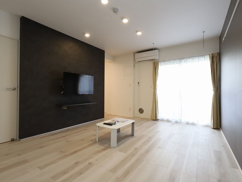 Maison Lumiere Living room