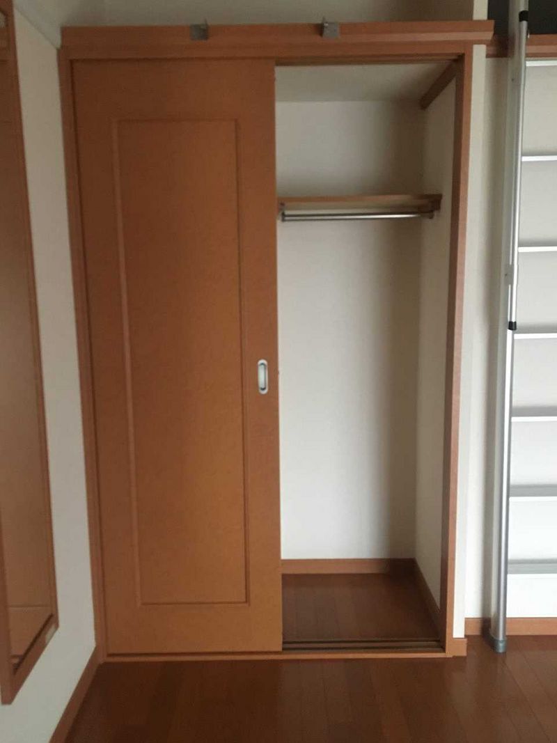 レオパレスひまわり 収納