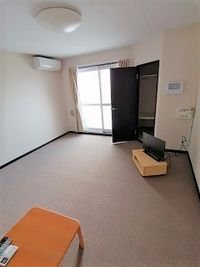 レオネクストアラモード　さくら 居間