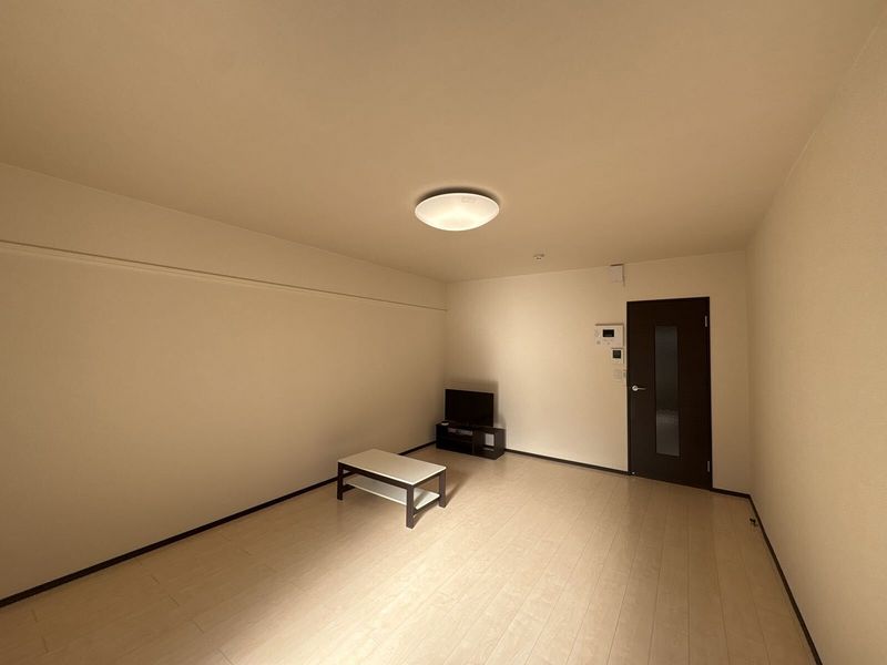 クレイノイヤサカ 居間