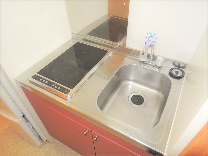 レオパレスマダムド千 キッチン