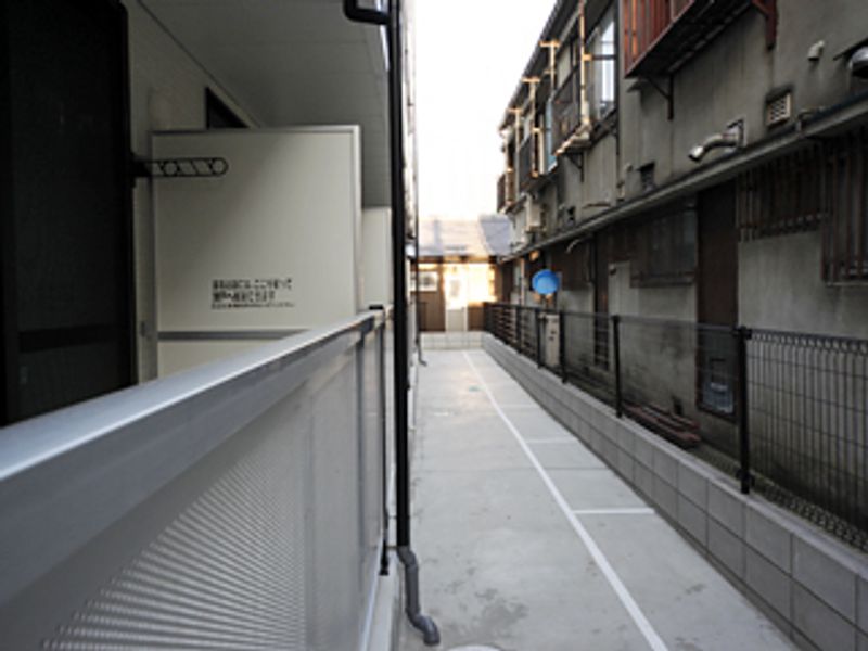 レオパレス中川西 共用部分