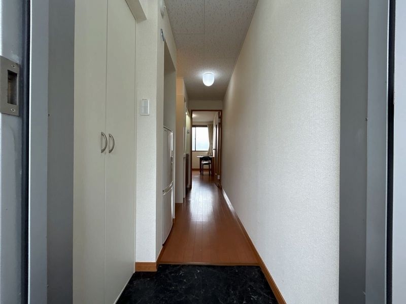 レオパレス西羽貫 玄関