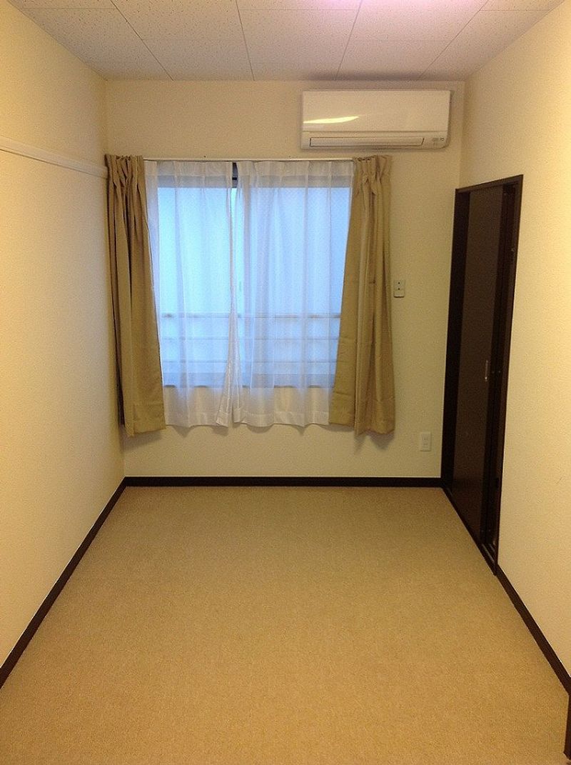 レオネクスト野田南 居間