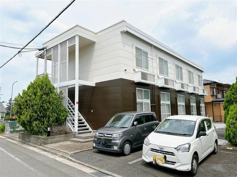 レオパレスサクラパーク 駐車場