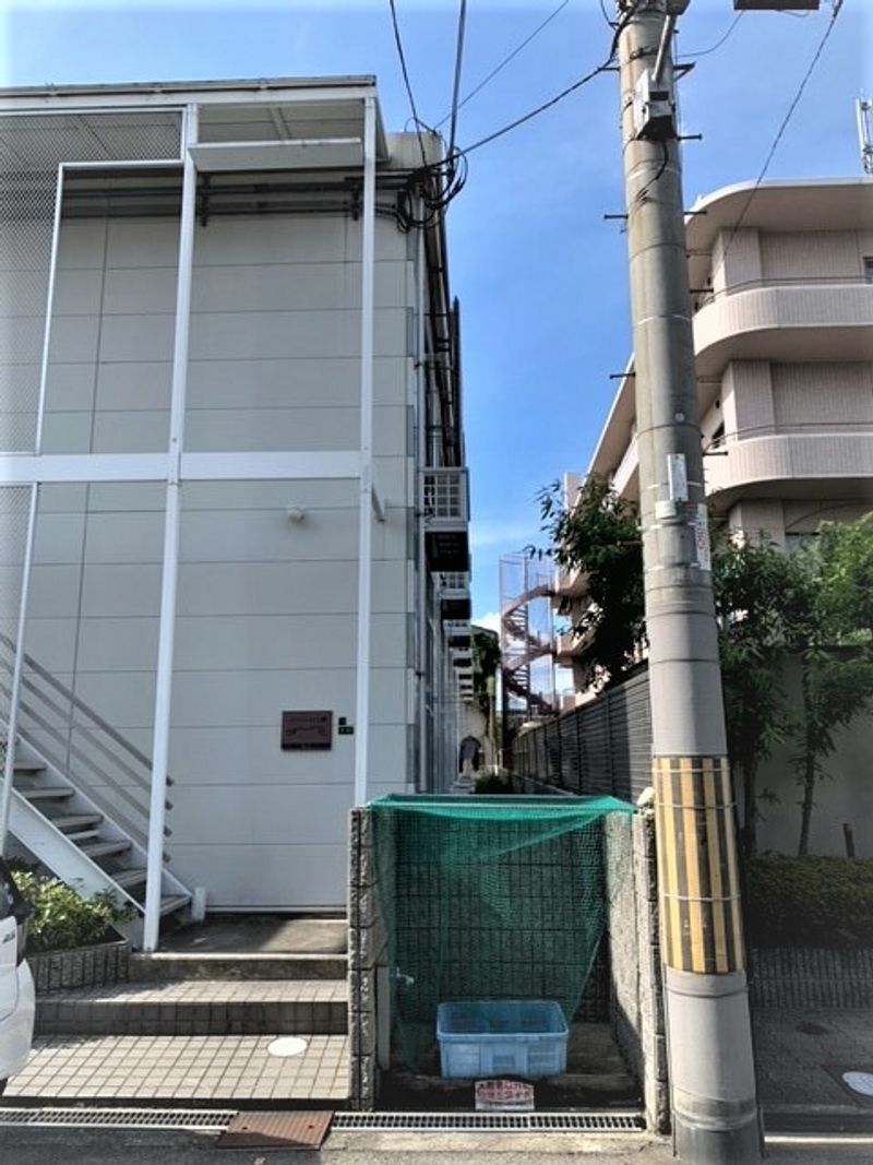 レオパレス真Ⅱ エントランス