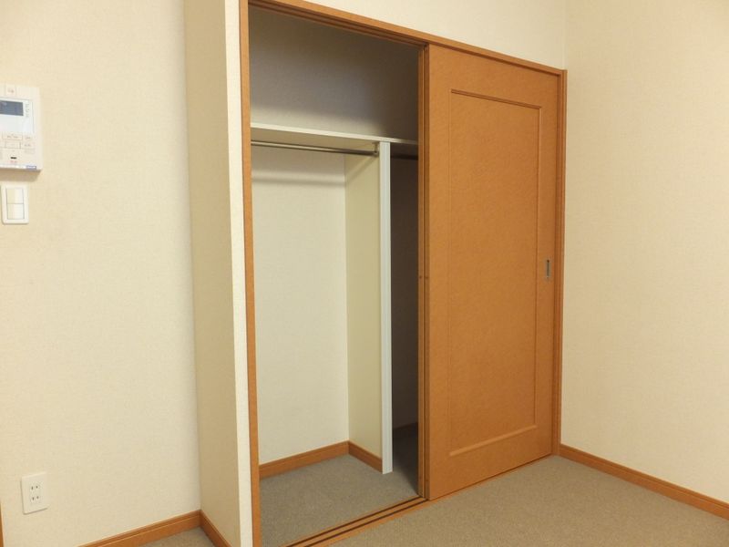 レオパレスアルテス 収納