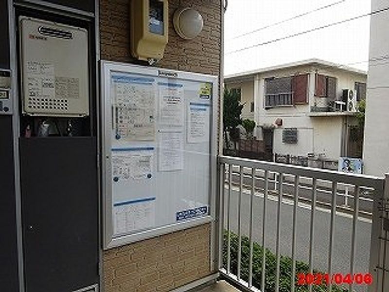 レオパレスヴェローチェ エントランス
